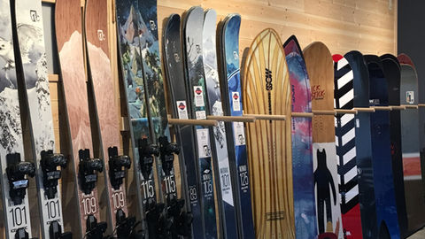 高階雪具任你試玩。