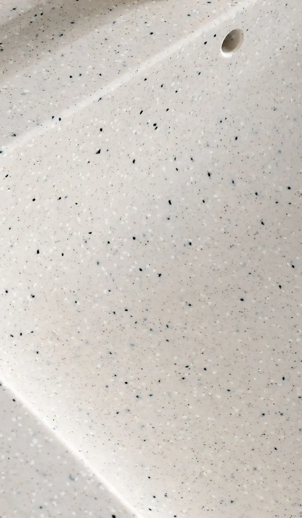 montana_home21_22_bathroom_truffle_beigegrains_detail01_h (1).webp