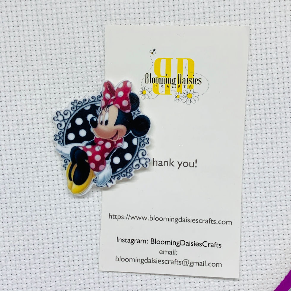Minnie Mouse Posing Needle Minder for Needlecraft
