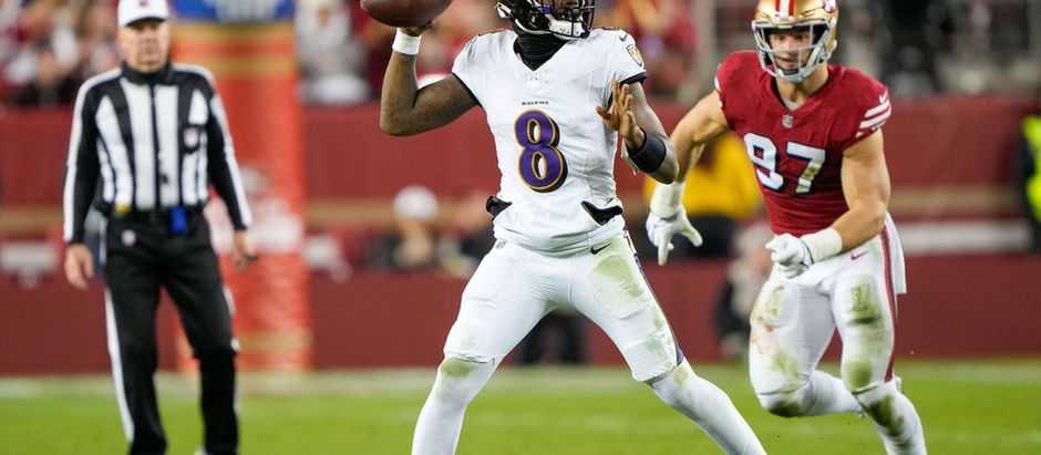 NFL World Reacts to Lamar Jackson and the Ravens’ AMAZING Christmas Day Performance