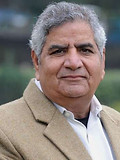 Pramod-Kapoor-Mahatma-Award.jpg