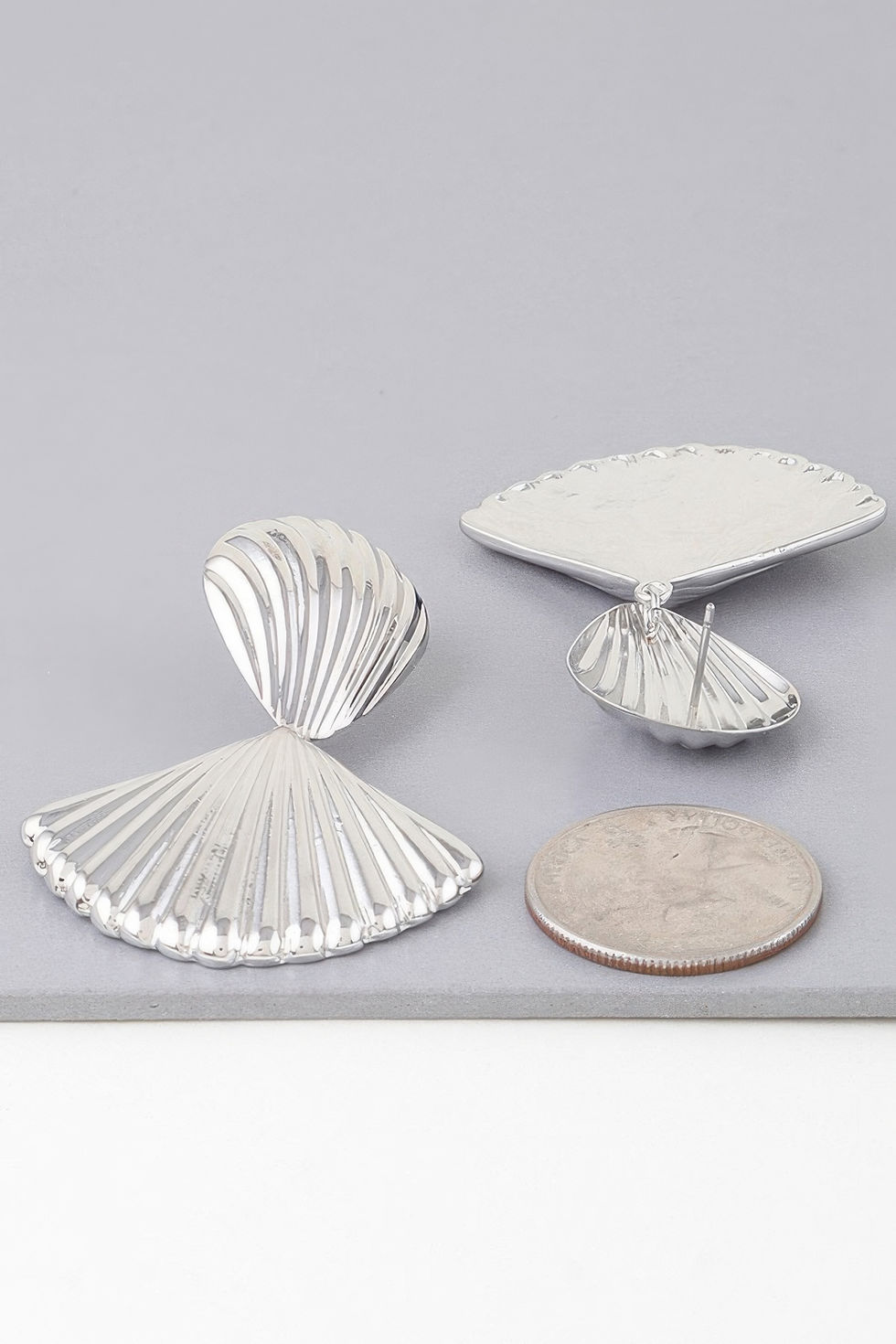 Thumbnail: Shiny Ribbed Clam Shell Earrings