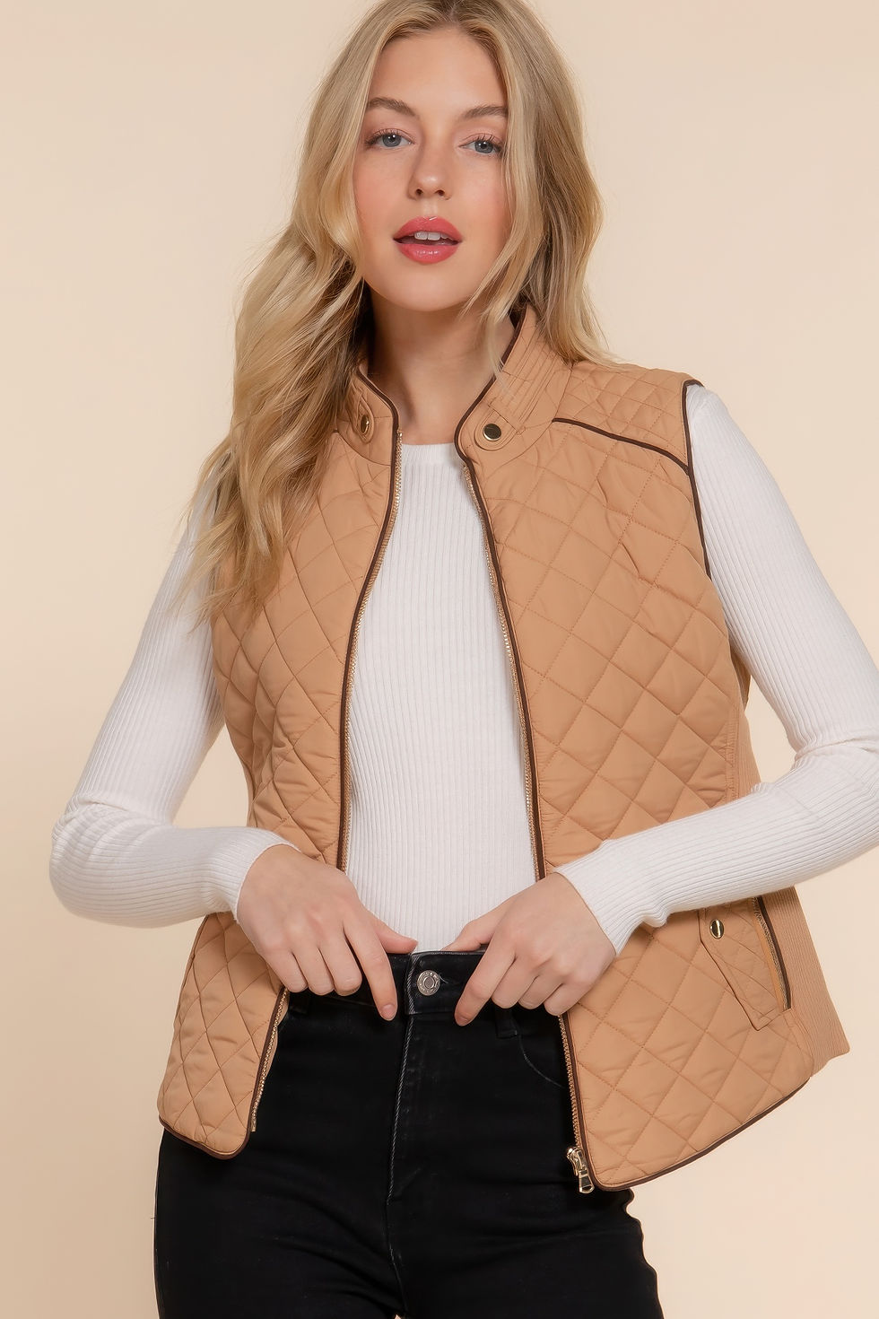 Thumbnail: Suede Piping Quilted Padding Vest