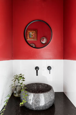 Alla Tzecher - אלה צייחר - רעננה - bathr