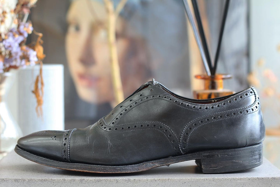 チャーチのオールソール交換とライニング交換後の仕上がり写真