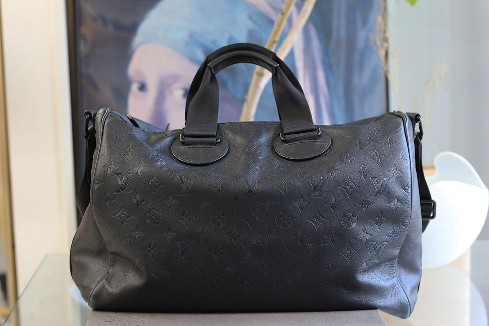 Louis Vuitton ボストンバッグを黒からグレーにリカラーし、クリーニングと補修を施した仕上がり写真
