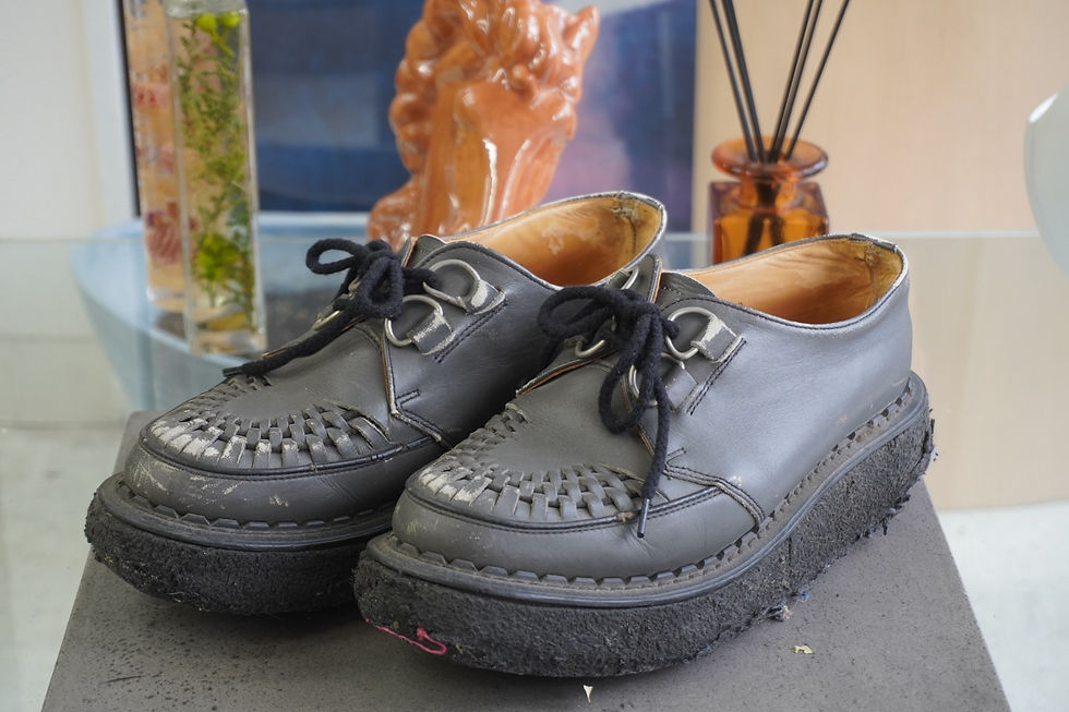 ジョージコックスのオールソール交換と全体リカラー修理後の靴底と仕上がり