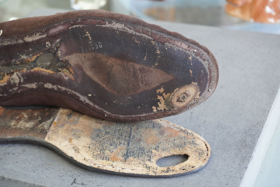 GUCCI(グッチ)ビットローファー修理。オールソール交換、ウェルト交換、スエード補修、撥水加工まで対応。埼玉県大宮VIVOshoesalon。郵送修理可能・他店で断られた修理歓迎。