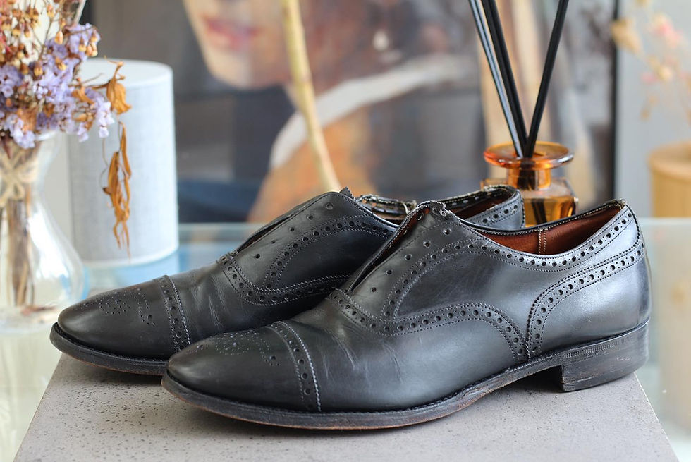 チャーチのオールソール交換とライニング交換後の仕上がり写真