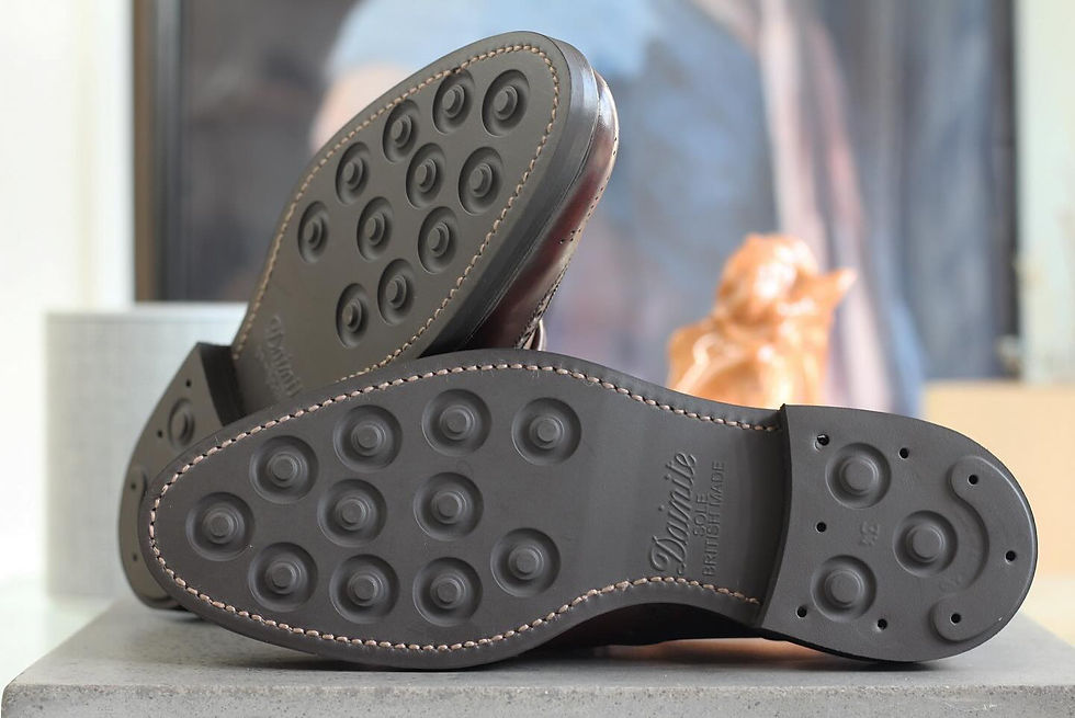 Crockett&Jones クロケット&ジョーンズ ダイナイトソールでオールソール交換後の画像