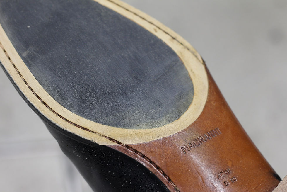 Magnanni マグナーニ 革靴のミシュランハーフラバー補強とスチール加工。ラウンド仕上げで美しく補強されたソール。