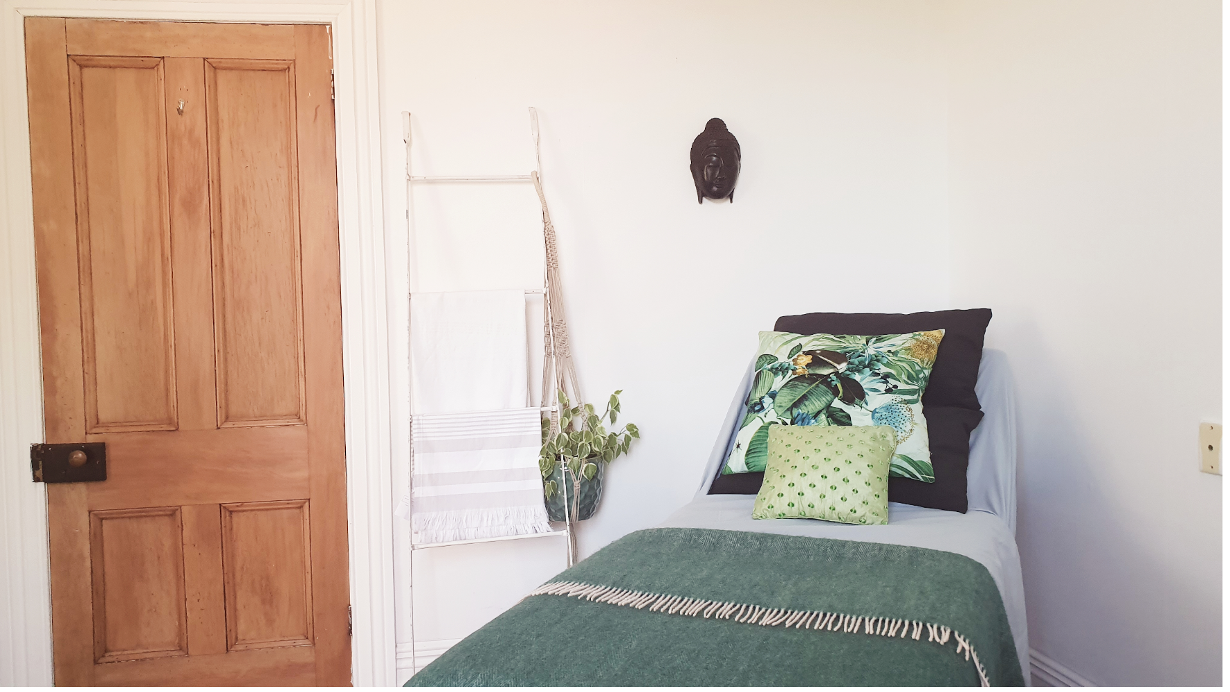 Nature's Kisses clinic room