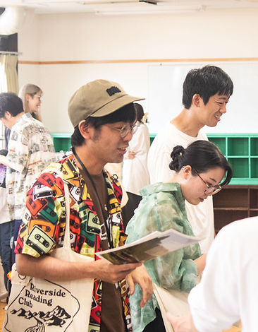 ■EXHIBITORS
≪両日≫
甲南読書会/英明企画編集/零久舎/スペースぱせか/gamoyon Art labo/丹 智絵子/星の灯る場所/shinya makita/HAYASHI DAISUKE/うらないえし/いろとうた/ぬばたまの/宇都宮 美沙/冬雨文庫/Touten
≪10日≫
kaori's world people/関根デッカオ・マシーミ/モリコレbooks/MMM MADE/AUTUMNGREEN/まぴ家(mapike)/アトリエちゅみ/神山レイジ/書店よむにわ/uchi no neko/ブックスオカムラ/sarasa sagiri/文日和/あこの蚤の市/労働厨/おおにしなつみ/はのここ/デザインヒーロー/ほんカツ(本&〇〇を楽しむコベカツ)/tad(ちょびっと制作所)/本や学びやmerkki/大学六年生/たかはしけい/Yuumi/derive/みらいさな/Atelier Epocha(アトリエ エポカ)/村・留学アカデミー2・3期生/旅と夫と訪問看護師/アワモト ノノ/五月病+42101/ピクニック/PORT BOOKS/焼き菓子 ねことはな/アトリエココ/nook./マジックタッチ・ヨウジ/CROSSNEXT/CRAFT-LeLe/seiya/なんか色々/YORISOI BOOKS/ヨルムとクルム/takeru.s/よりみちハイツ/moimoi/amanico/みずもとまき/おばたかな/純喫茶保存協会/日本観光提灯センター/ふじい脈
≪10.11日≫
タナカイチヨウ/Coba./mm&MSM(ROOM301)/書肆ミモザ/さがやまちこ/和田直子+滑川みざ/どこかの窓際/松浦知子のZINE屋/自然探偵書店/二口漁協(横山商店&ホヤボーイ)/shoko/瀧本すめし/タキザワハルナ/カジカ出版/トリアロコひろしま/酒食探求研究会/色花
≪11日≫
日々の記録、言葉、写真など/とりはる/ことり作家Yoshi/柿助&榊音/KEITIN/tanka.ami/キマキマニッキ/星雪花/トイレのハナ/ito/フタリノアトリエ(朝と星夜)/Tristan/水月さよ│水月舎/ZINE 遅延/pam./阿吽/ぷぺ子/浅葱凉/手のひらの金魚/帳 陽菜/96nicle/Yuka Mitsufuji (ミツフジユカ)
≪11.12日≫
OBAKE PRESS/言の葉アーティスト Michiko/書くひとスミレ/MICHI/momo/コアラふぁみり〜/udtt book club
≪12日≫
ambico/フラミンゴノリコ/くらしのえ/偶然のイッチ/春野なほ・&Herb/梓刻堂/スパイス喫茶/まとも書房/在処/マヌケ出版社/古書あるびれお/トモモ舎/しらんけど書房/green blue/のおら/ヤマノイエ