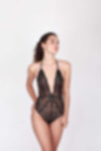 Body femme en dentelle de Calais noire Éternel Éphémère