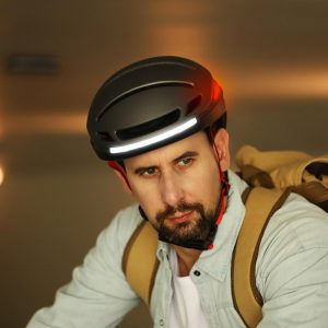 Miniaturbild: LEVALL Smart Helm EVO21 dark night  |  Gr. 58-62 mit Licht + Blinker