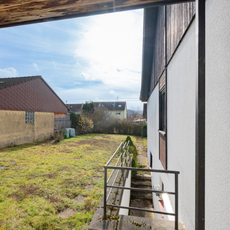 Ausenansicht mit garten