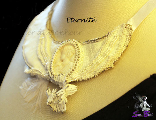 Plastron "Eternité"