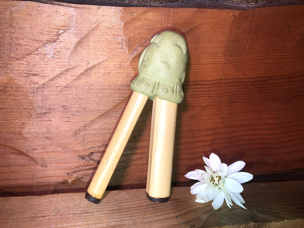 Thumbnail: Ceremonial Kuripe Rapé Pipe