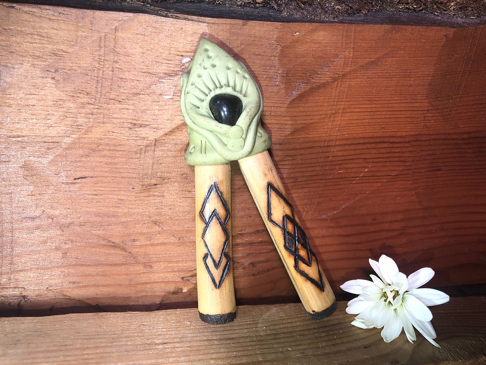 Thumbnail: Unique Kuripe Ceremonial Rapé Pipe