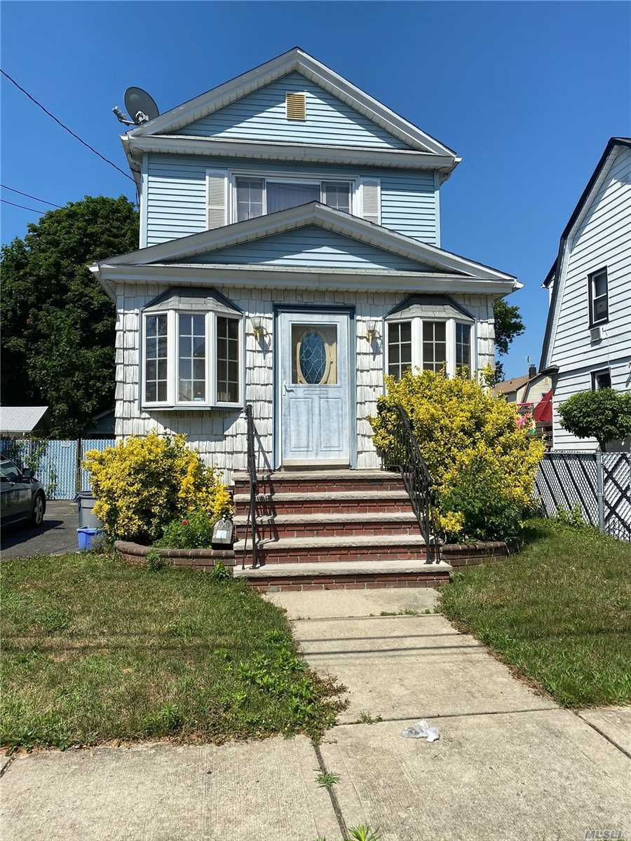 1 FAMILY $ 579K