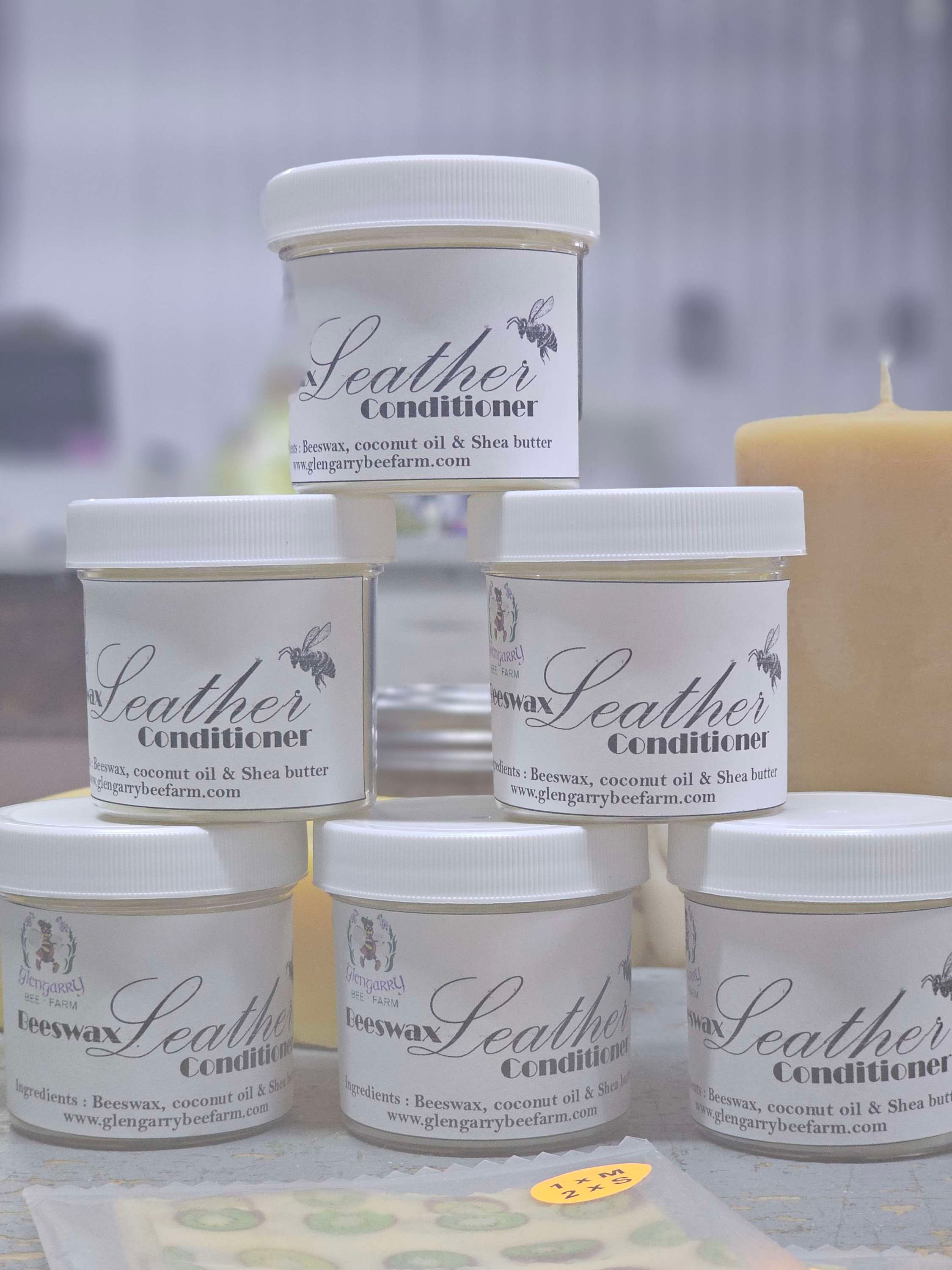 Beeswax leather conditioner 
