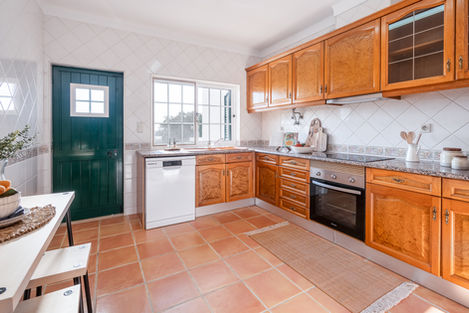 Home staging Pinhal Novo - moradia T6 cozinha piso 1 funcional staging Little Details