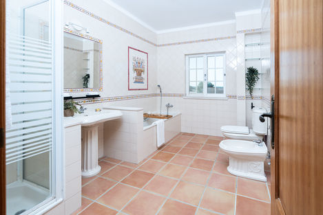 Home staging Pinhal Novo - moradia T6 casa de banho piso 1 staged Little Details