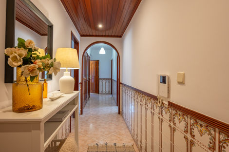 Home staging Vila Franca Xira - entrada apartamento T2 93m² primeira impressão Little Details