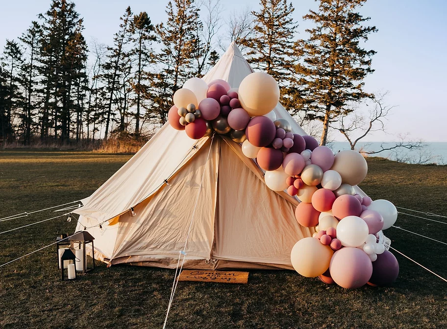 GlampMKE balloon garland.webp