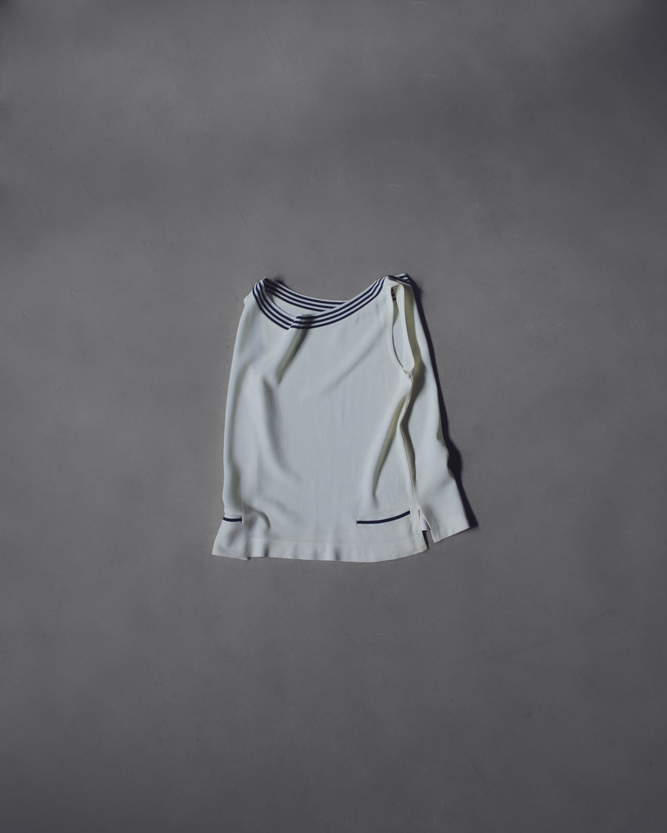 FRANCE 1970s- Knit top “BALMAIN PARIS” / フランス ニットベスト E-132