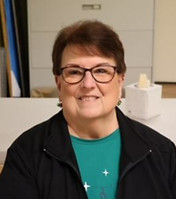 Carol McGlothglin_edited.jpg