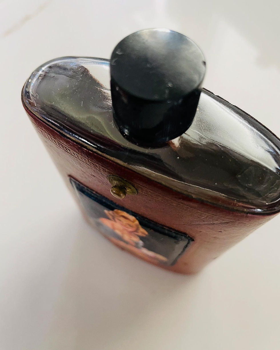Miniature : Vintage ‘Pinup’ Leather Covered Glass Flask