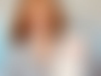 Flora Proverbio presenta el libro "Triángulos Plateados: inteligencia sexual para vivir el deseo en la madurez"