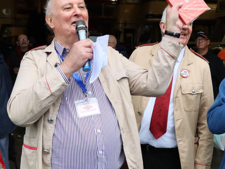 Alan Dedicoat becomes a Patron of Transport Museum Wythall 