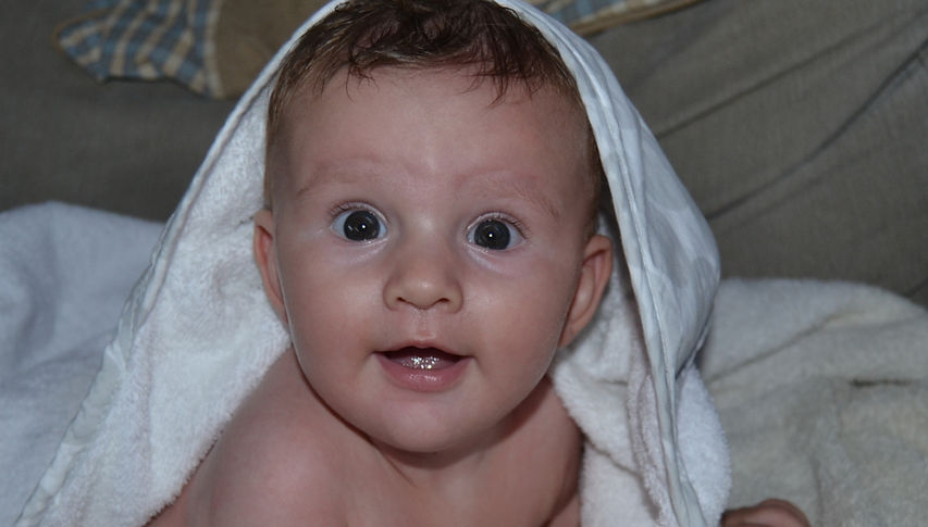 serviette-bébé-drap-de-bain-naissance-création-personnalisé-leffetmains