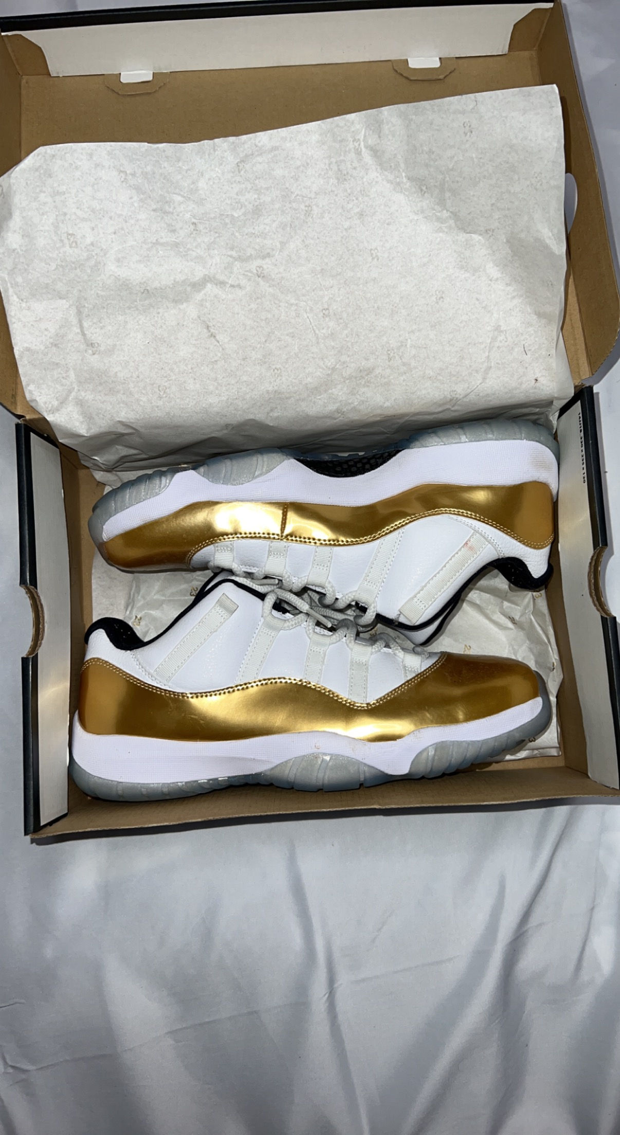 Jordan 11 Low 'Closing Ceremony'