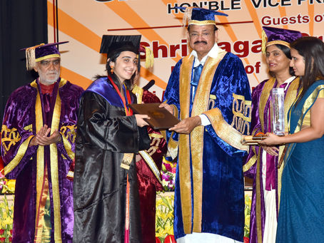 Doctors should Treat Patients with Patience, Empathy and Compassion: Vice President