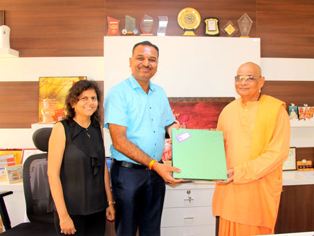 Swami Nikhileshwaranand, Head of Ramakrishna Ashram, Rajkot visits Accuprec