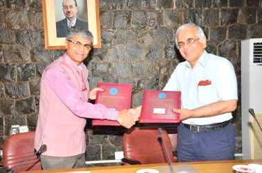 MOU signed between Ministry of AYUSH and Council of Scientific and Industrial Research