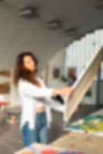 "Mich interessiert die Story hinter dem gemalten Kunstwerk, nicht wen du imitieren willst." - Missi.