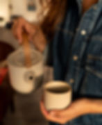 Kräutertee wirkt beruhigend und unterstützt das allgemeine Wohlbefinden auf natürliche Weise.