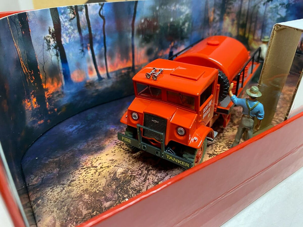 Thumbnail: Trax F0F1 Late 1940's Chevrolet Blitz Wagon Fire Fighting Tanker Diecast Model C