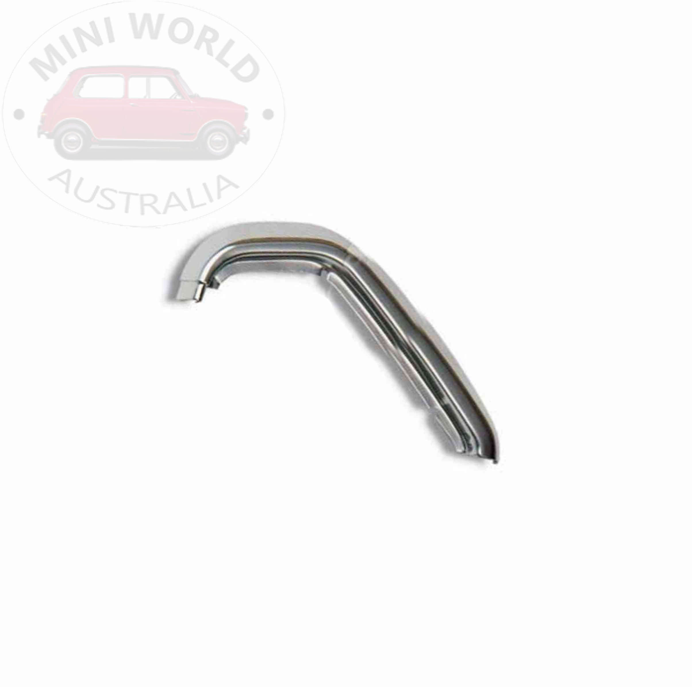 Grille surround moulding R/H MK2 on