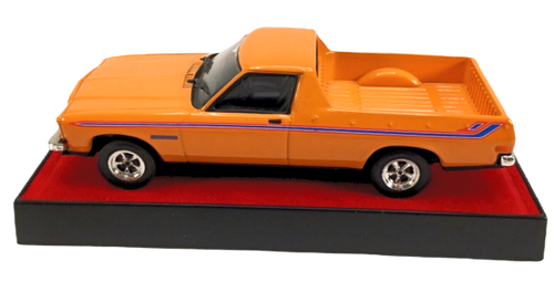 Trax TR46 1976 Holden HX Sandman ute Diecast Model Car