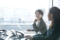 article-5afcfdece1b78