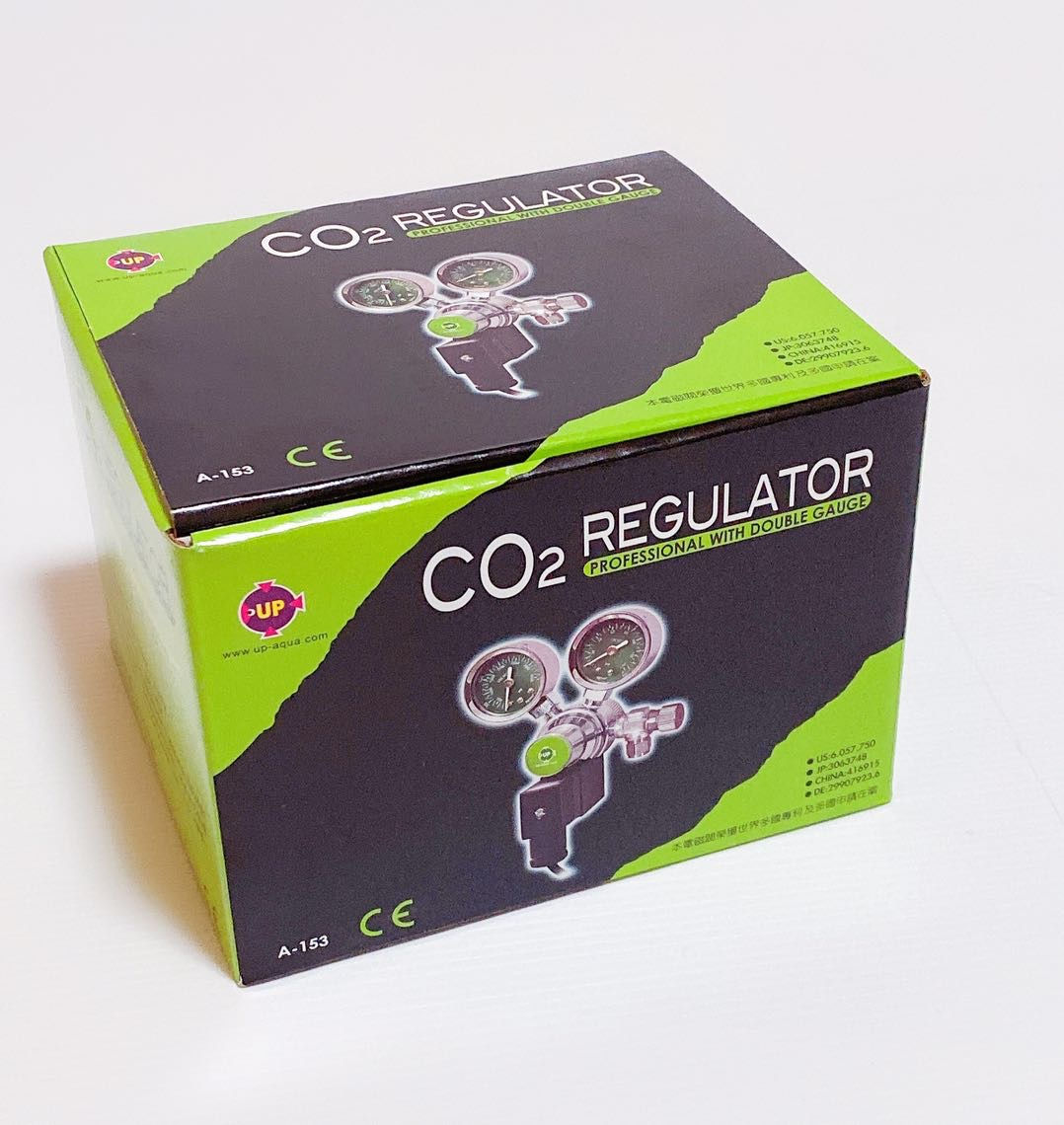 UP AQUA CO2 REGULATOR PROFESSIONAL WITH DOUBLE GAUGE