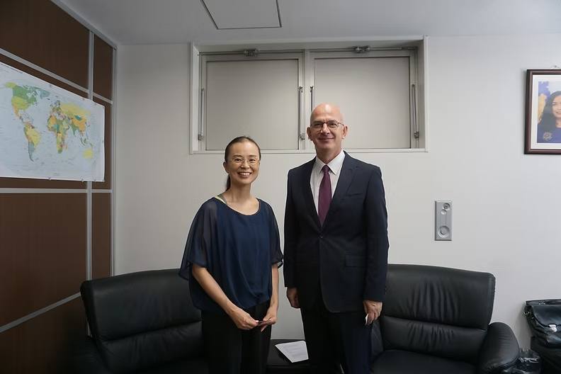 Kosovo特命全権大使