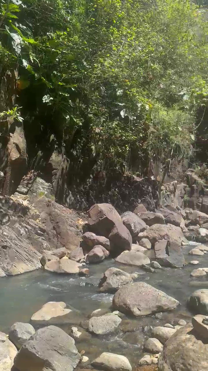 Thumbnail: 📍 Saut d'Acomat - Trace Vérifiée sur le Terrain