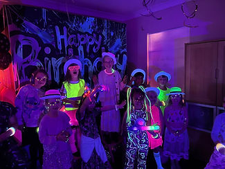 UV kids parties Warrington, UV kids parties Grappenhall, Children's party entertainer Lowton, Children's entertainer St Helens