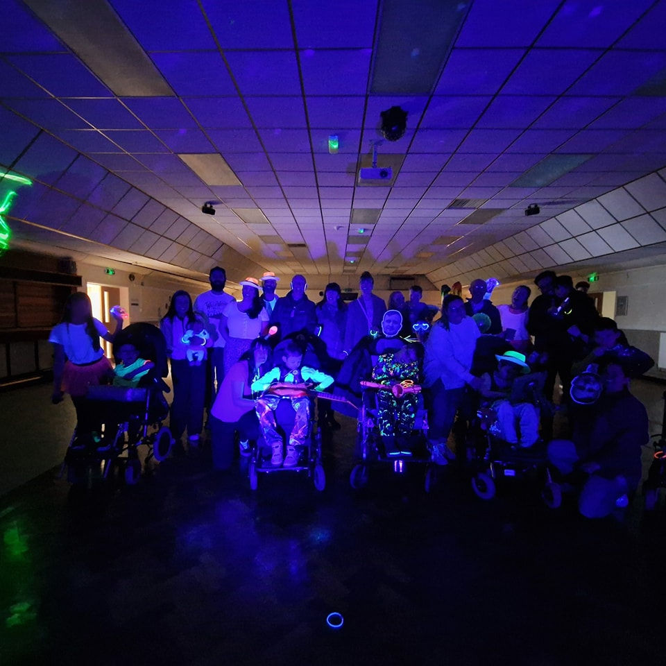 Children's glow parties Widnes